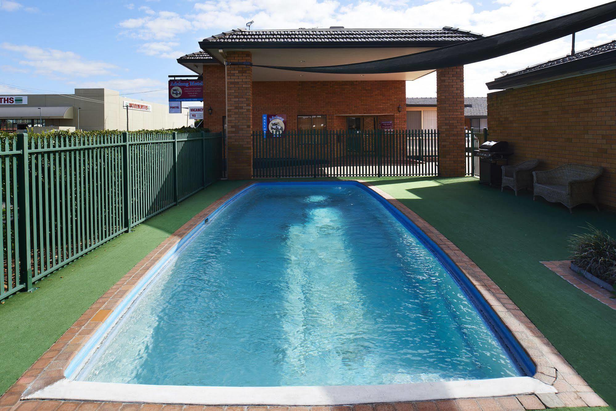 Adelong Motel Narrabri Exterior foto